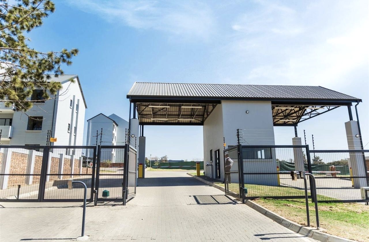 2 Bedroom Apartment to rent Roseland Property Group